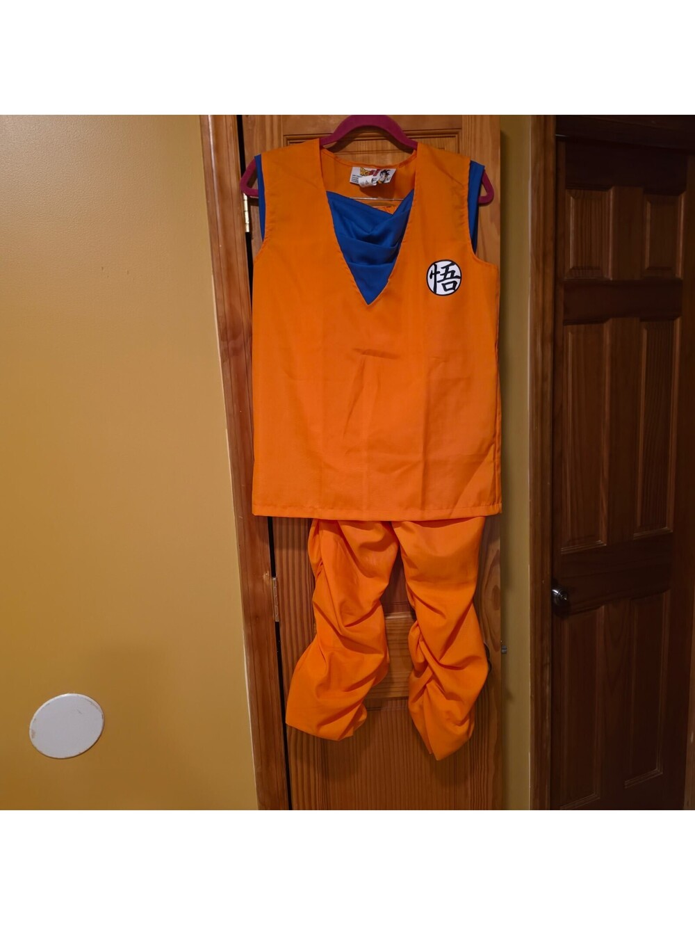 Dragon Ball Z Goku Cosplay Costume Set w/ Wig – Men's Plus Size 2XL / XXL
